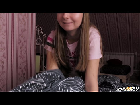 ❤️ Blondie tana tsotsar BFF's dinta sosai kuma ta sami Cum A Bakinta ❤️ Batsa kawai ❤